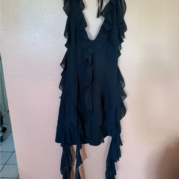PrettyLittleThing Black Ruffle Mini Dress - Picture 2 of 5